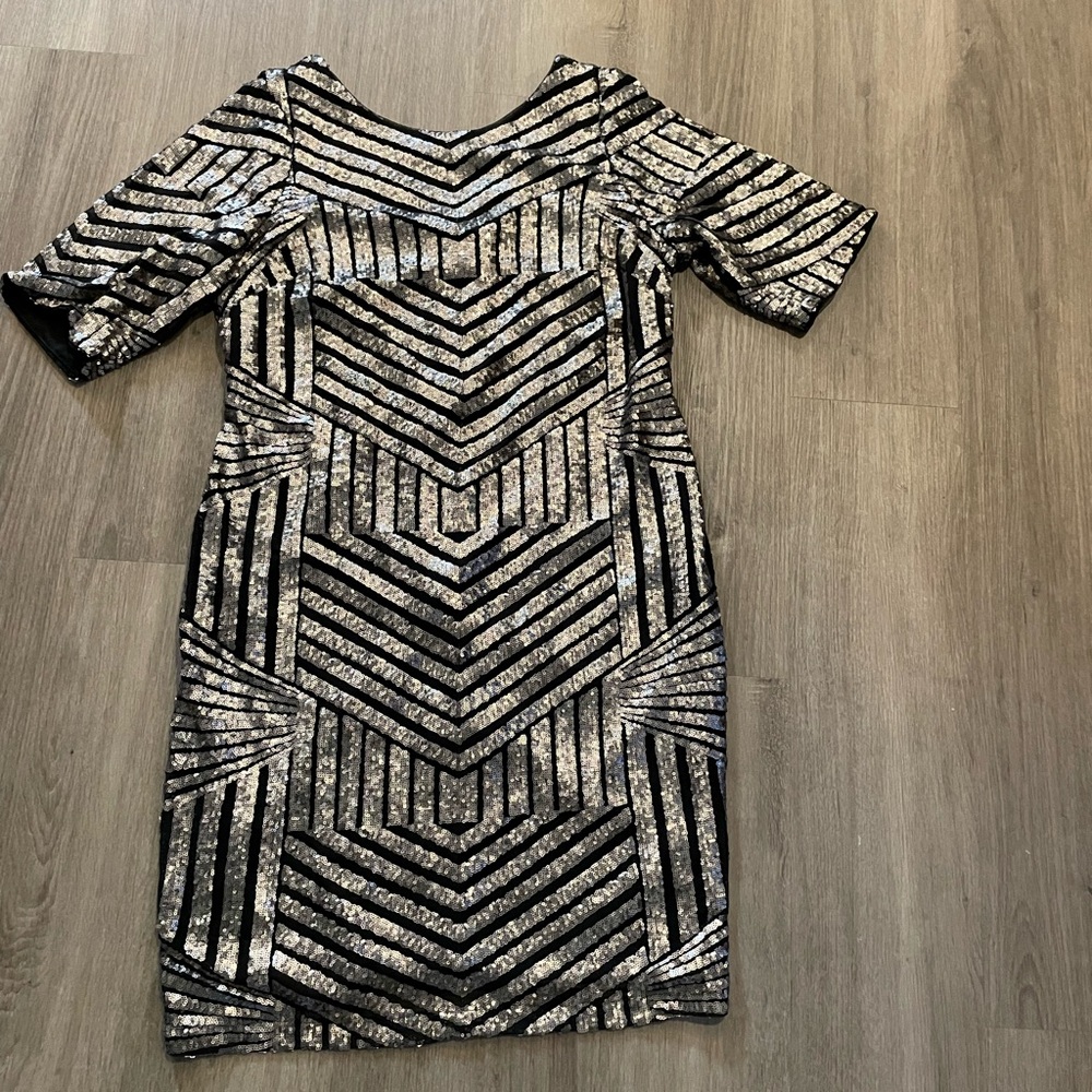Metallic sequined knee length dress, size 16 w